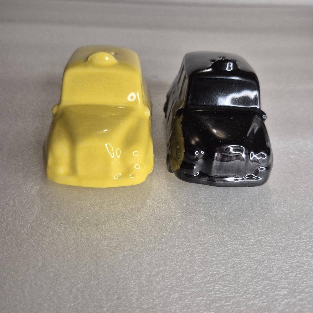 Two's Company Ceramic Taxi Salt & Pepper Shakers Black and Yellow